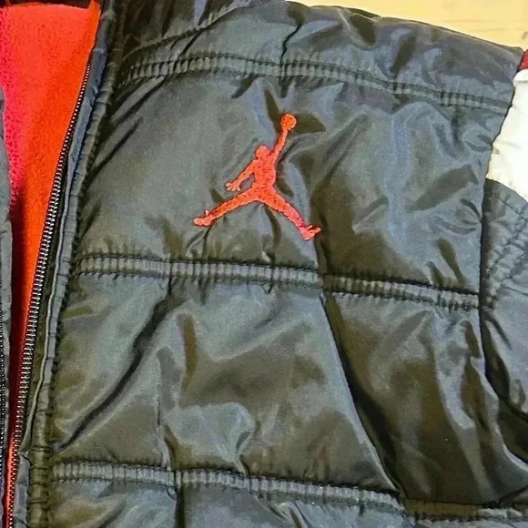 NIKE AIR JORDAN Black/Red Zip-Up Lined/Insulated PUFFER HOODED JACKET Sz-6-7 - Picture 7 of 7